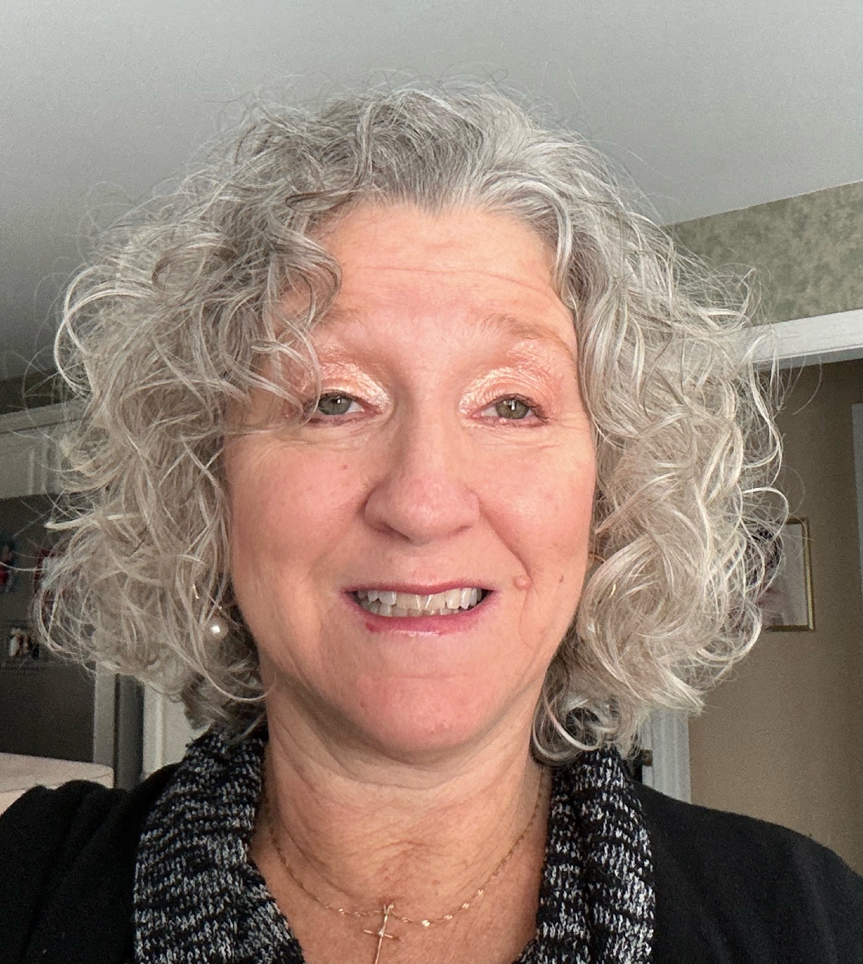 Shannon Kenley Hinson, author of Rooted by the Water